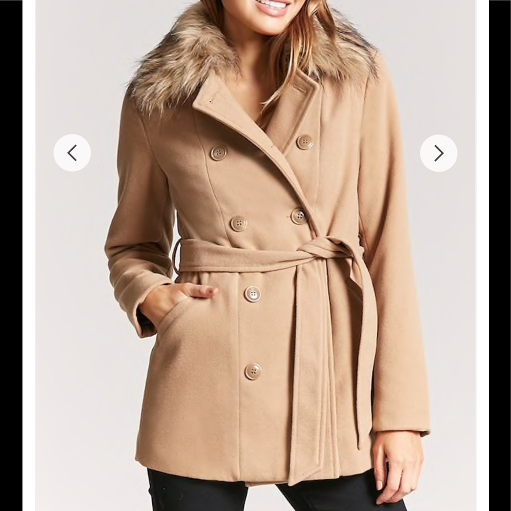 Faux 🧥 - Picture 2 of 5